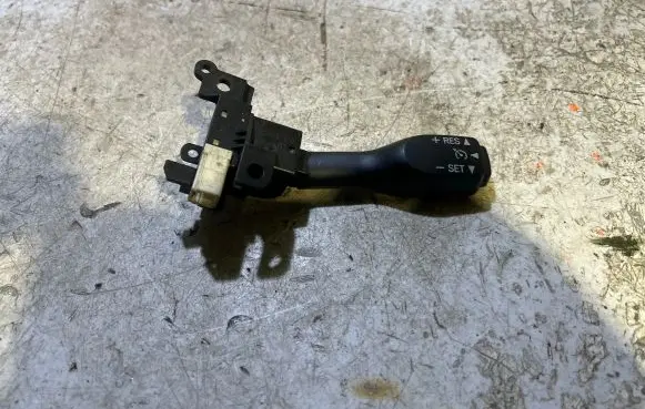 Lexus CT 200H Cruise control stalk 18A174