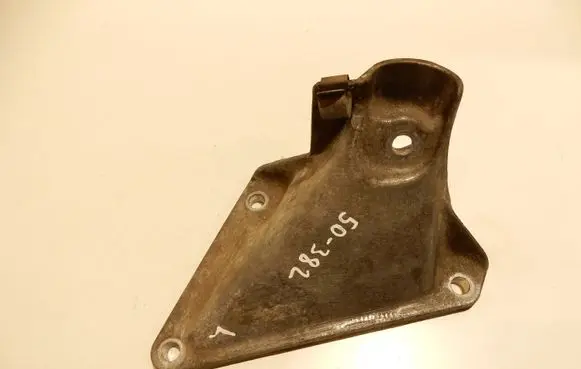 BMW 5 E60 E61 Engine mounting bracket 22116761149 6761149 50382