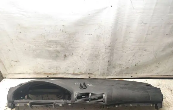 BMW 5 E39 Dashboard 8159750