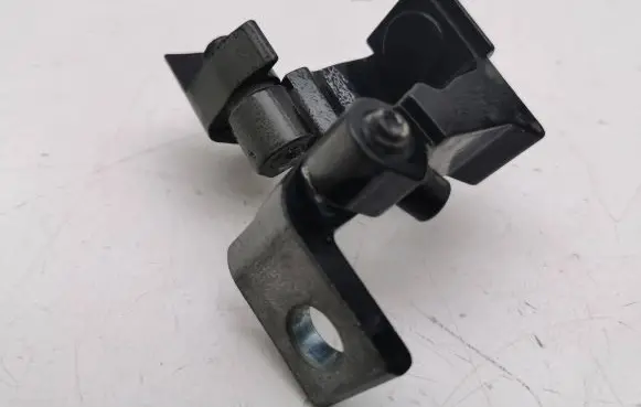 Rear door hinge set