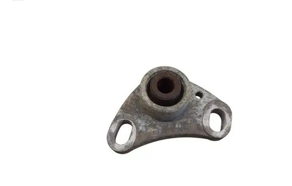 Engine mount bracket