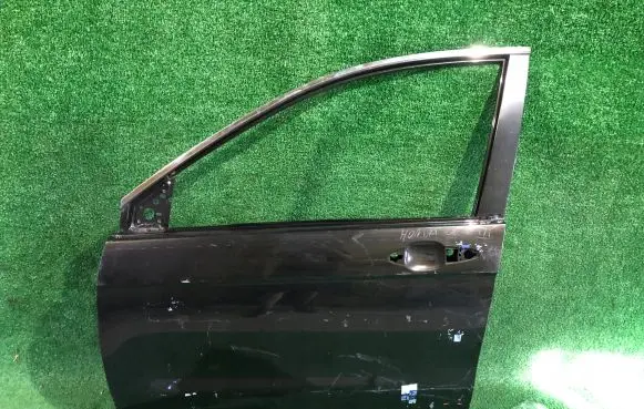 Honda CR-V Front door