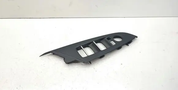 BMW X3 F25 Front door window switch trim 105023684