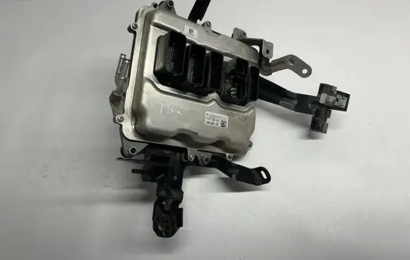 BMW 7 F01 F02 F03 F04 Engine control unit/module 8617520 861752001