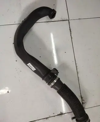 Air intake hose/pipe