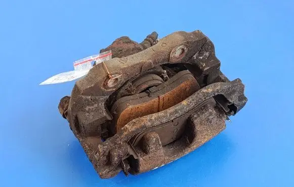 Front brake caliper