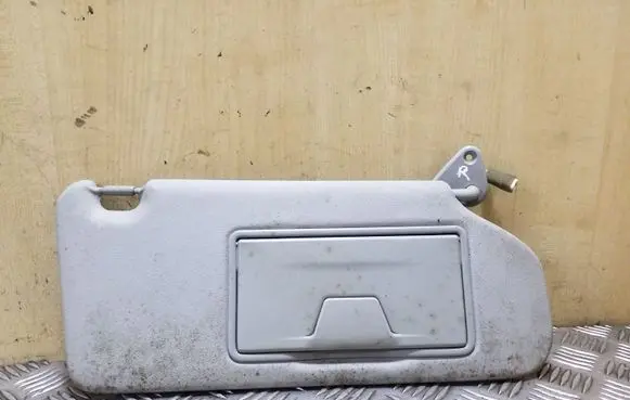 Mitsubishi Outlander Sun visor