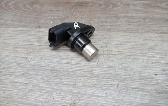 Volvo S80 Camshaft position sensor 0232103033 8631533