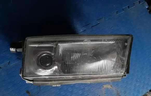 Skoda Octavia Mk1 (1U) Headlight/headlamp