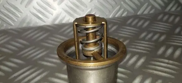 BMW Z3 E36 Thermostat/thermostat housing 1318274