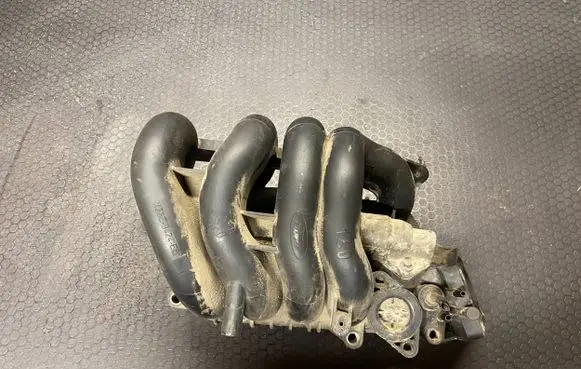 Ford Puma Intake manifold XS6E9424EB