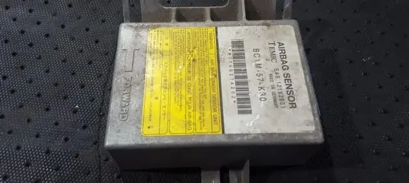 Mazda 323 Airbag control unit/module BC1M57K30 12192601