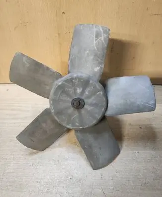 Audi 80 90 B3 Radiator cooling fan shroud 0130109229