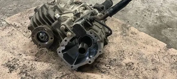 Isuzu Trooper Gearbox transfer box case 