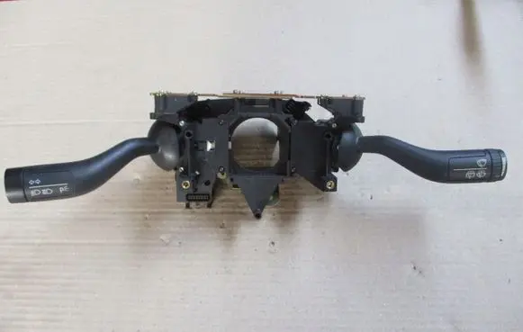 Volkswagen Transporter - Caravelle T1 Central console control unit 7L6953549D