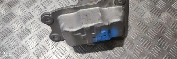 Volvo XC90 Engine mount bracket 31480549