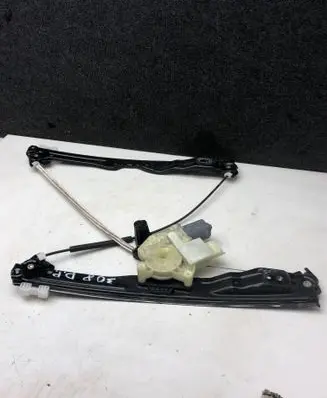 Peugeot 308 Front door electric window regulator 122425