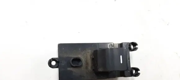 Hyundai i40 Quarter vent window switch 395803Z100