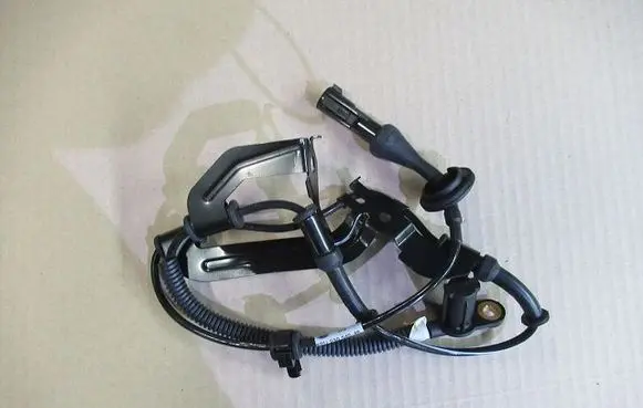 Ford Escape I ABS wheel speed sensor 6PU230040-461