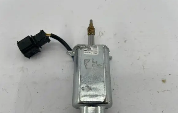 Audi A8 S8 D3 4E Seat adjustment motor 83226725000 6423868