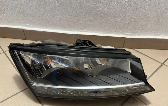 Skoda Fabia Mk3 (NJ) Headlight/headlamp 6V1941016D