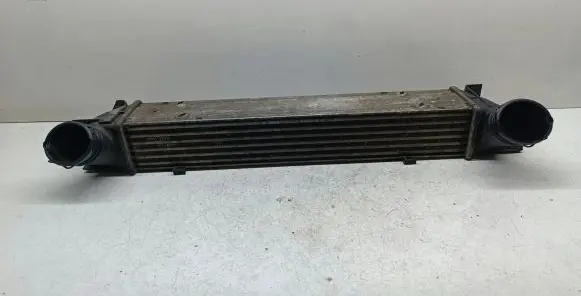 BMW 3 E90 E91 Intercooler radiator 3093796