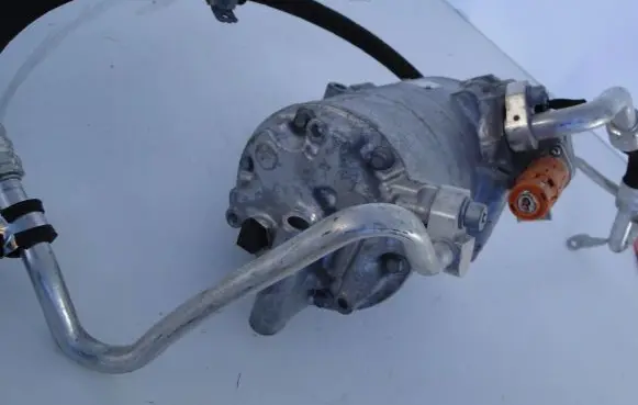 Mercedes-Benz GLE W167 Air conditioning (A/C) compressor (pump) A0008300301