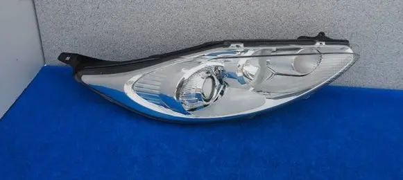 Ford Fiesta Headlight/headlamp 8A6113W029CG