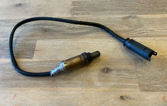 BMW 5 E39 Lambda probe sensor 11781742051