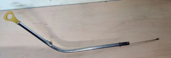 Hyundai i10 Oil level dip stick 