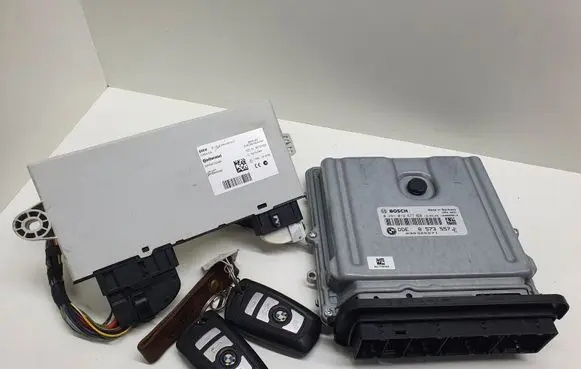 Engine ECU kit and lock set