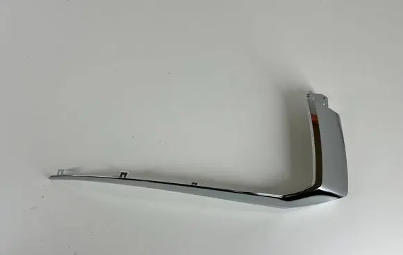 Mitsubishi Pajero Front bumper splitter molding 6407a355