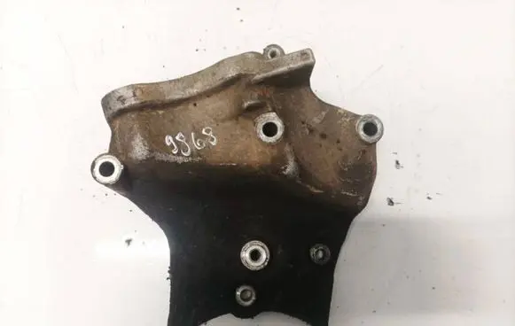 Opel Vectra C Engine mounting bracket 55210530