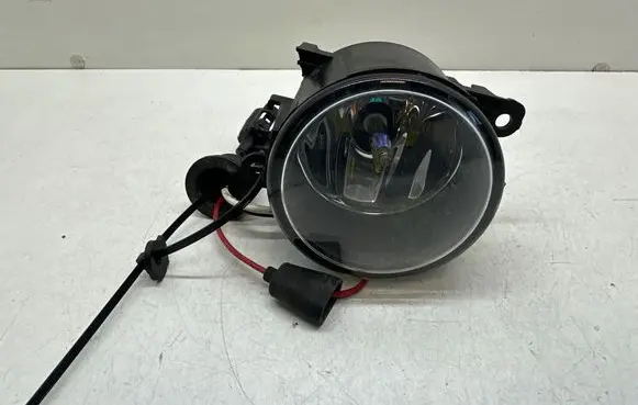Peugeot 3008 I Front fog light 9650001680