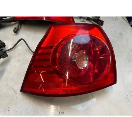 Volkswagen Golf V Rear/tail lights 4VFX13405AB