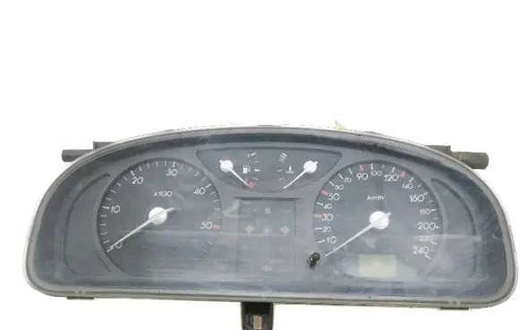 Renault Laguna II Speedometer (instrument cluster) 8200399758