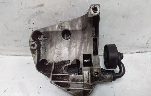 BMW 3 E46 Generator/alternator bracket 64557786708