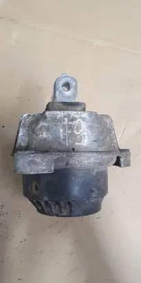 BMW 7 F01 F02 F03 F04 Engine mount bracket 6775906