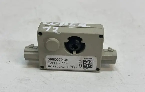 Mini Paceman (R61) Aerial antenna amplifier 6990090 13600211 28108764