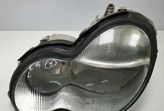 Mercedes-Benz C W203 Headlight/headlamp A2038200161