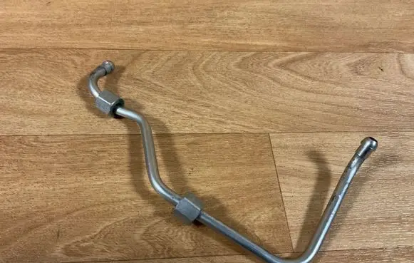 Audi A4 S4 B7 8E 8H Fuel line pipe 06f127501
