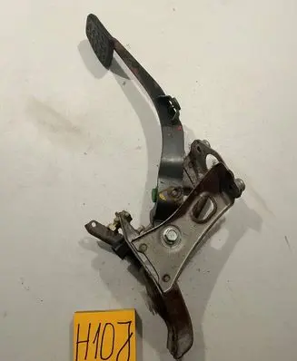 Peugeot 206 Brake pedal 