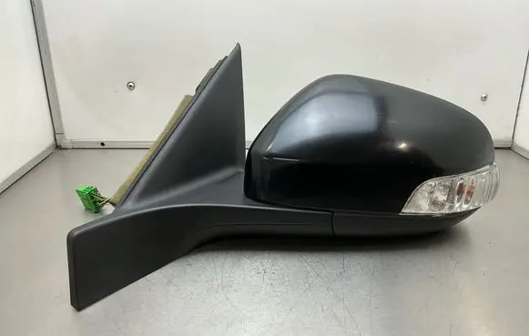 Volvo V70 Front door electric wing mirror 1100101 0162073