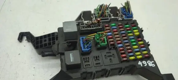 Jaguar X-Type Fuse box set 518904107