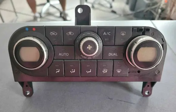 Nissan Qashqai Climate control unit 27500JD45C C8823 A02000A7706001