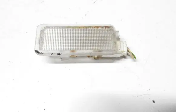 Peugeot 508 Boot/trunk interior light 