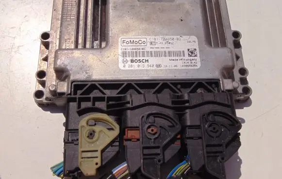 Ford Focus Engine control unit/module C1B112A650BD