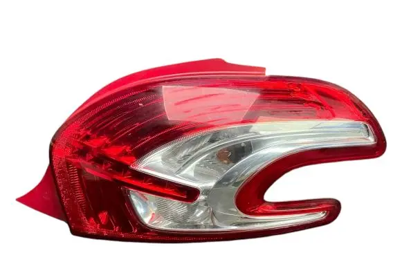Peugeot 208 Rear/tail lights 967262838001 VPCPFX13404A