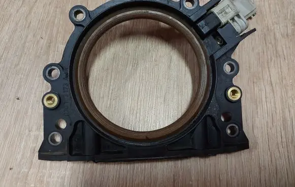 Skoda Octavia Mk2 (1Z) other engine part 030103173A