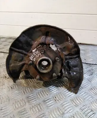 Toyota Avensis T250 Front wheel bearing hub 